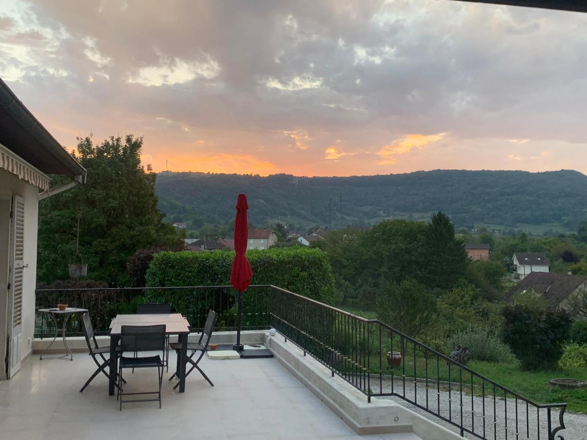 Longue Vue En Arbois Bed & Breakfast Dış mekan fotoğraf
