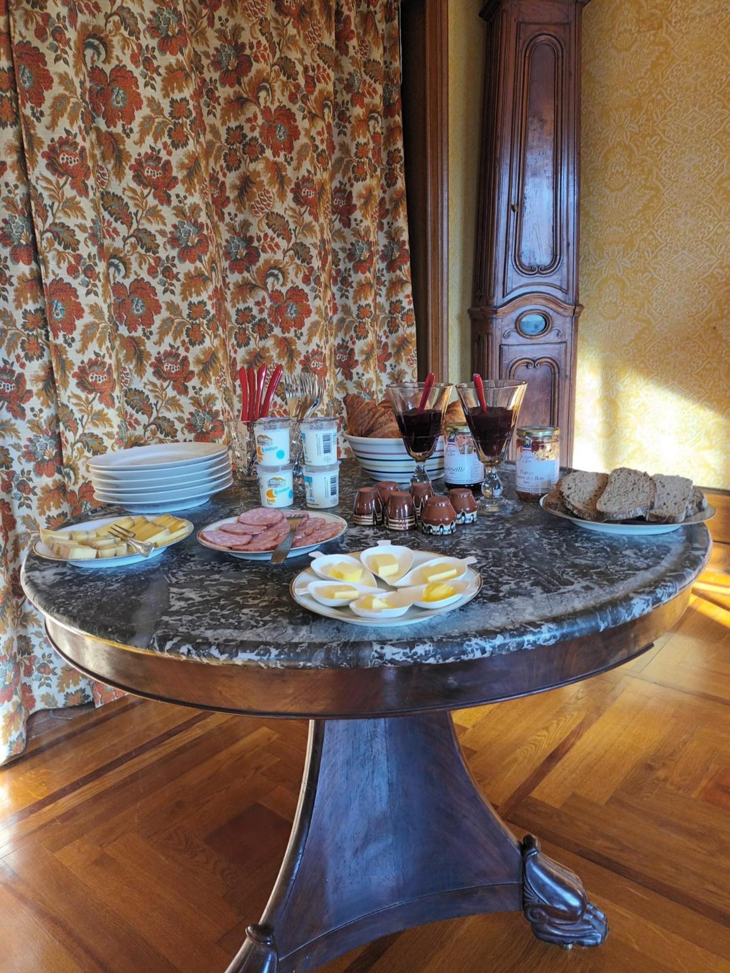 Longue Vue En Arbois Bed & Breakfast Dış mekan fotoğraf